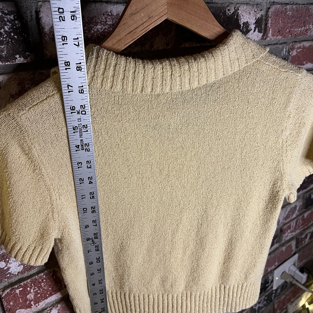 Women’s Stradivarius Rustic knit polo top in buttermilk Yellow - Picture 6 of 7